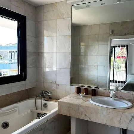 Louisiane - Arcachon: T3 Moderne A Deux Pas De La Mae-5221 Arcachon